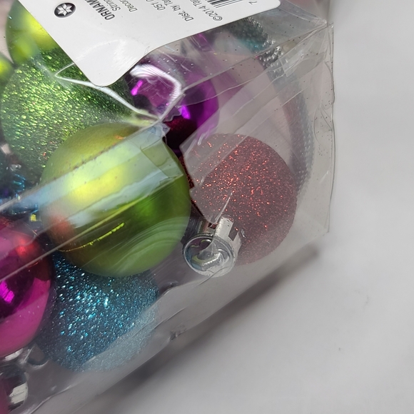 Small Round Ornaments Colorful and Red - Picture 6 of 10